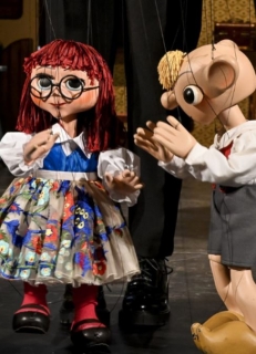 Hurvínek prodává nevěstu