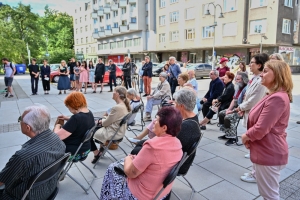 Tři letní výstavní projekty GVUO