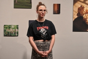 Marcela Očenášová. Sedieť s niekým