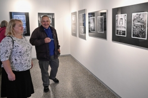Jiří Kudělka vystavuje černobílou Ostravu