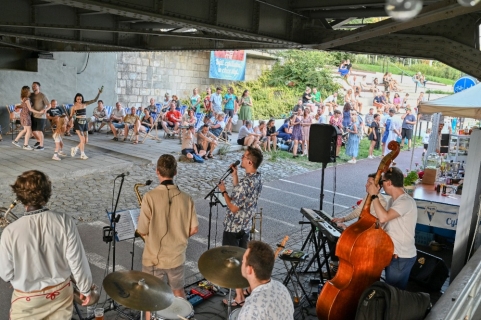 Letní blues pod Sýkorákem