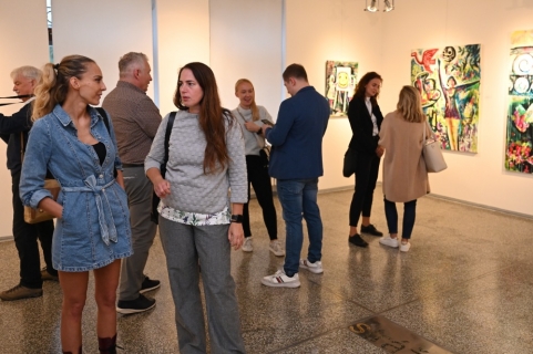 Marek Nenutil: What the Pictures Wants