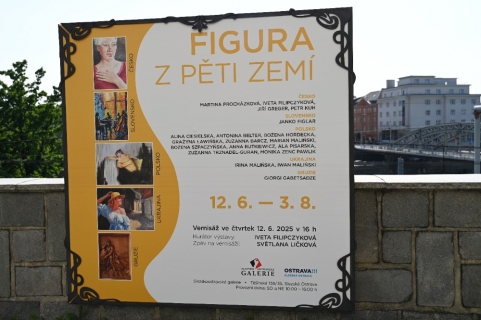Figura z pěti zemí II na Slezské