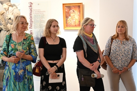Figura z pěti zemí II na Slezské