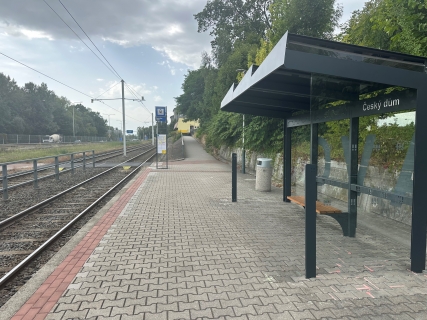 Další modernizované zastávky pro Ostravu. DPO má letos už pět hotových a na více než deseti pracuje
