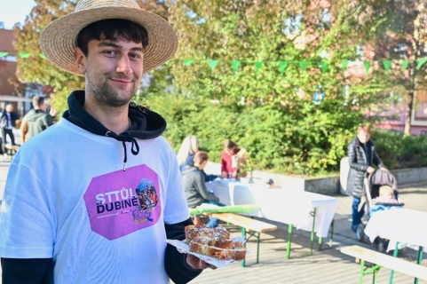 Dlouhý stůl se po roce vrací na Dubinu