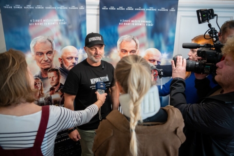 Světová premiéra filmu Neporazitelní