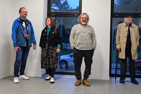 Nahoru, nebo dolů