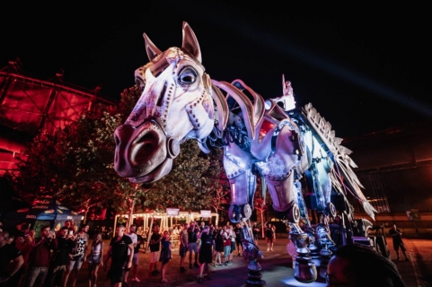 Hitmaker Calvin Harris se chystá do Ostravy