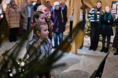 Betlémy na hradě - z papíru vystřižené