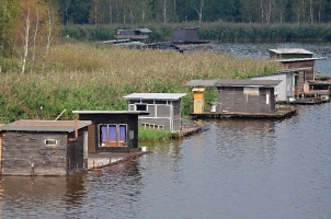 Heřmanický rybník. Ptačí ráj i rybářské budky